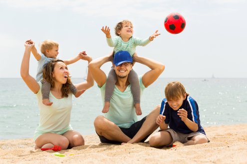 Jeux, activités de plage : occuper enfants et parents