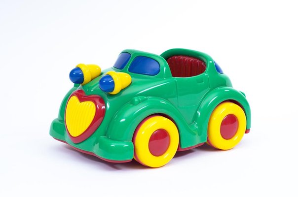 Les petites voitures Chicco pour les jeunes enfants