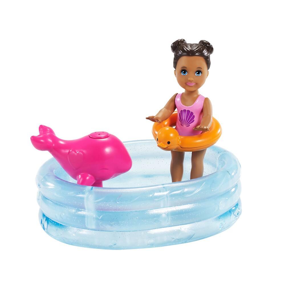Coffret poupee babysitter piscine barbie poupees joueclub