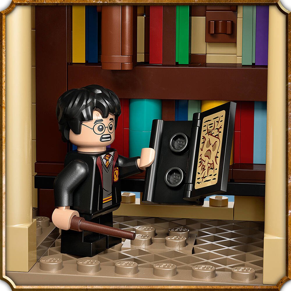 LEGO Harry Potter 76402 Poudlard : Le bureau de Dumbledore, Château avec  Choixpeau, Épée pas cher 