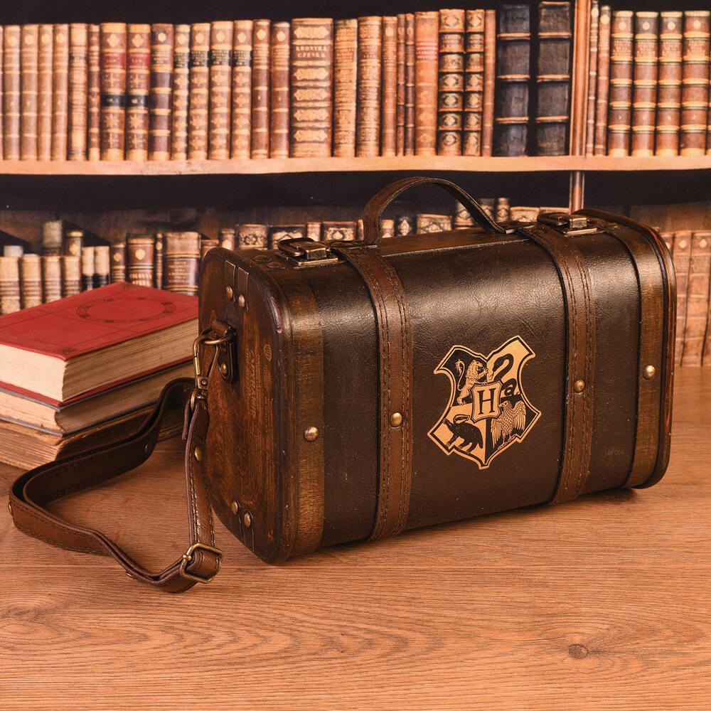 Harry Potter - Coffret Cadeau Premium Gryffondor En Valise Avec Sangle De Transport