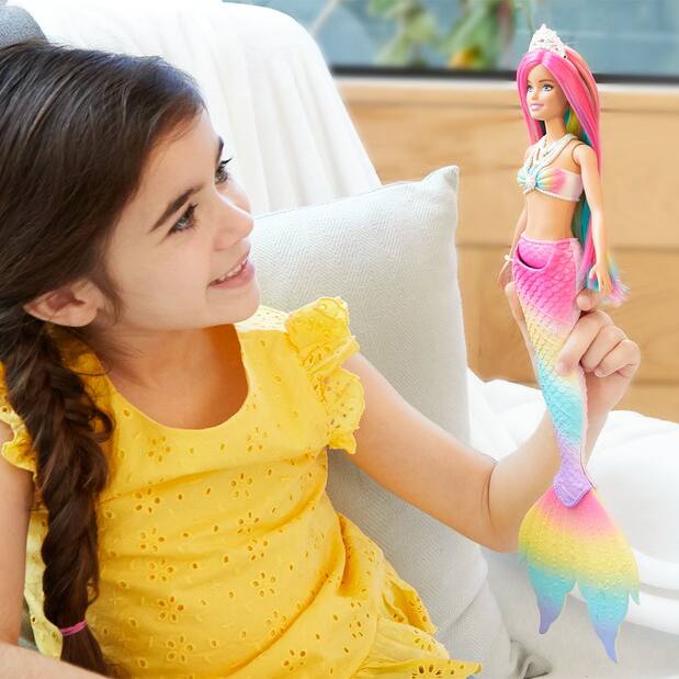 Poupée Barbie Sirène Rainbow Magic ​Barbie Dreamtopia avec cheveux  arc-en-ciel et caractéristique de changement de couleur activé par l'eau