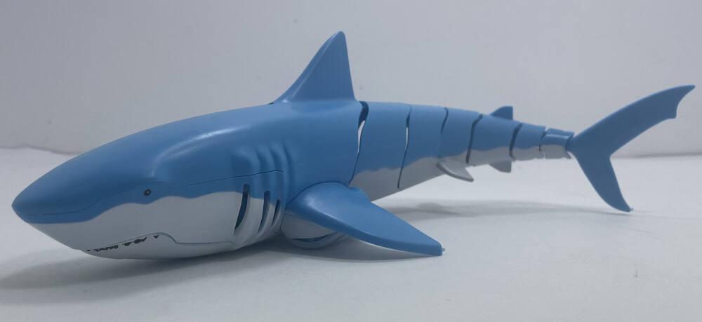 IEEILULU Jouet Requin Télécommandé, 2.4 GHz Requin Bateau Télécommandé Jouet avec USB, Jouet RC Requin, Requin Telecommande Cadeau pour Garçons et Filles de 8 Ans Piscines Et Lacs (Blue) | Votre wishlist sur