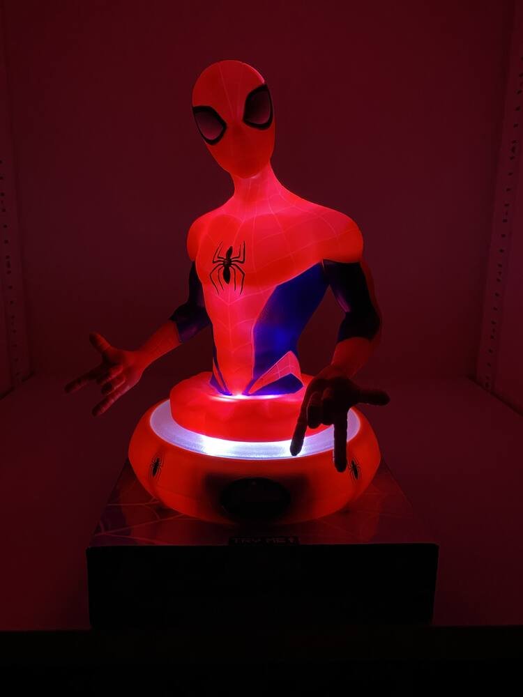 SPIDERMAN - Lampe Veilleuse de nuit SPIDER-MAN : : Cuisine et  Maison