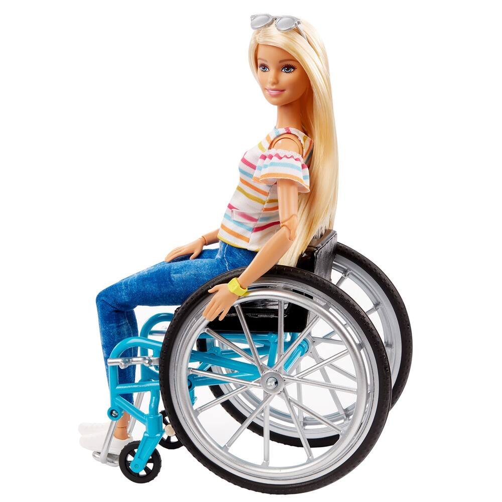 Poupee barbie et son fauteuil roulant blon, poupees