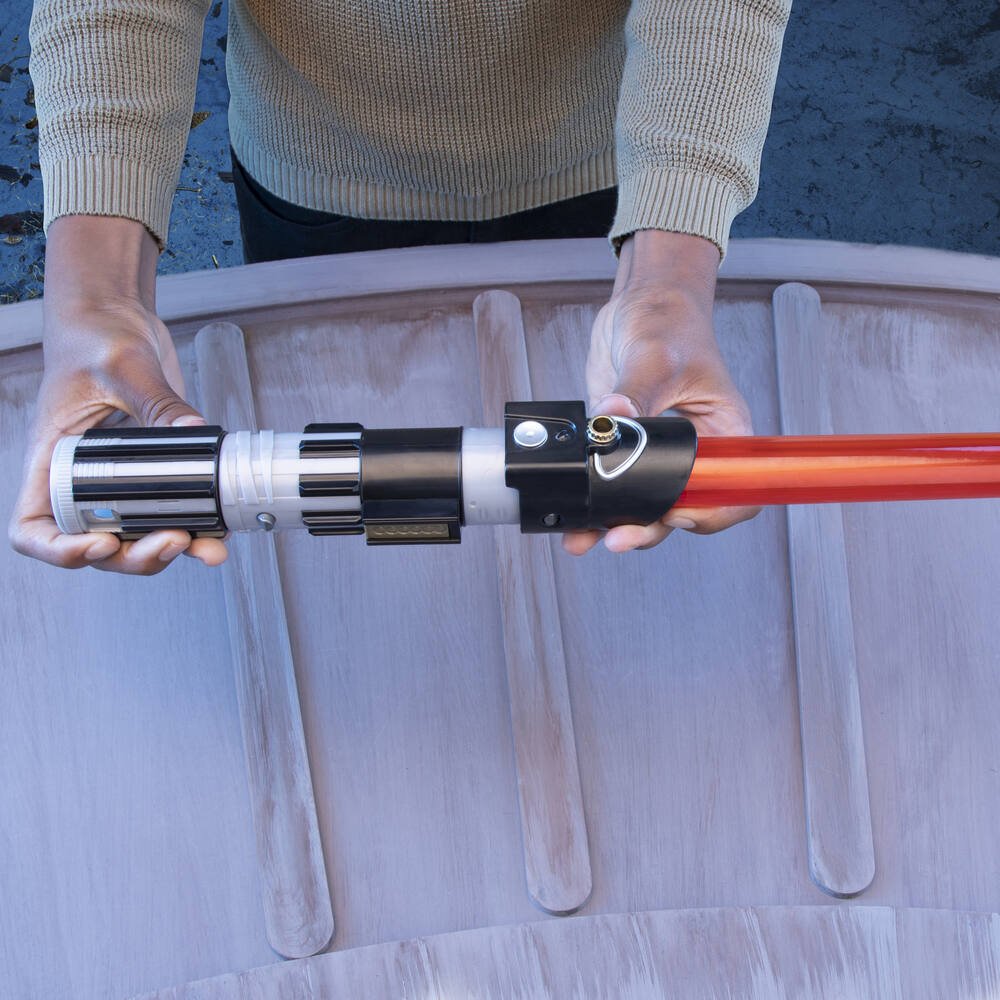 Star wars - lightsaber forge sabre laser electronique dark vador, fetes et  anniversaires