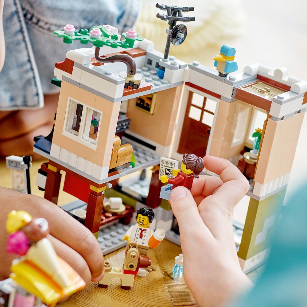 LEGO Creator 31131 3-en-1 Le Magasin de Nouille du Centre-Ville