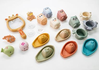 COFFRET JEUX DE BAIN - 18 PIECES 41264575.jpg