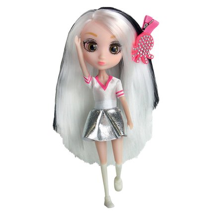 mini poupee